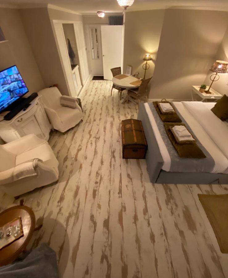 De Vijverkamer-----Prive Diner Op De Kamer Mogelijk!! Hoogeveen Exteriör bild